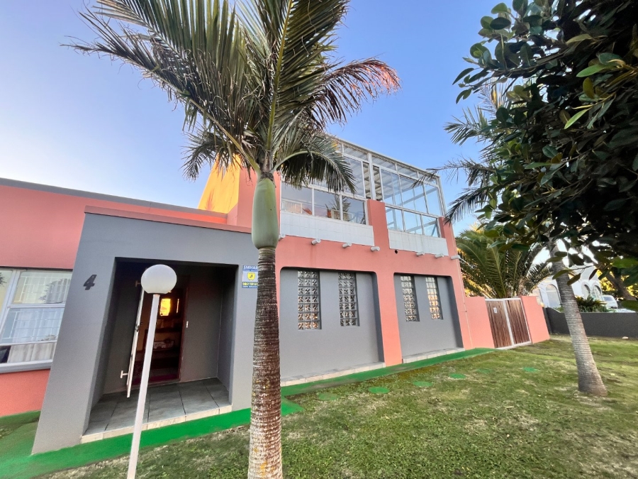 4 Bedroom Property for Sale in C Place Eastern Cape
